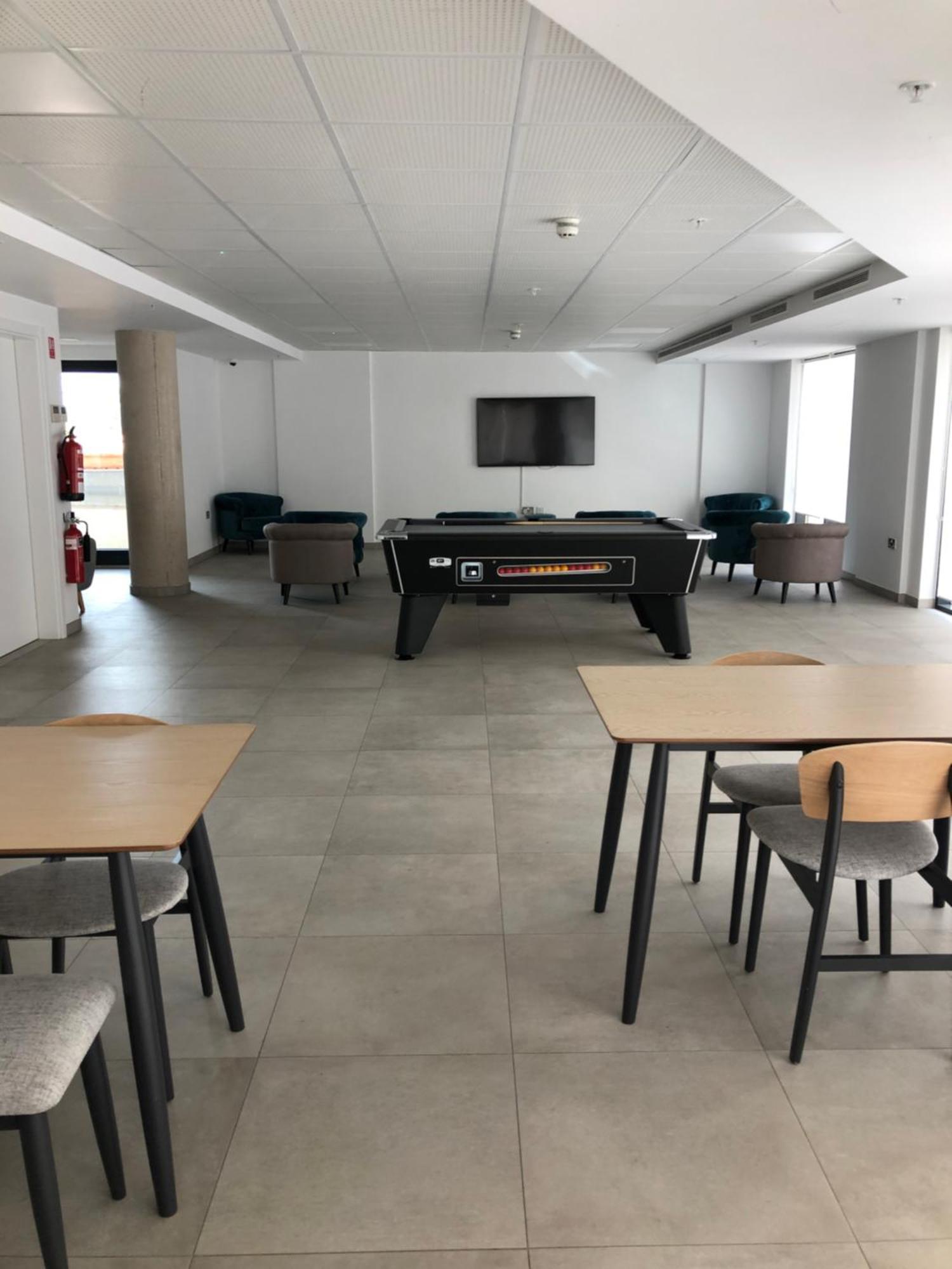 Cp High Floor Luxury Studio Sleeps 3 Gibraltar Extérieur photo